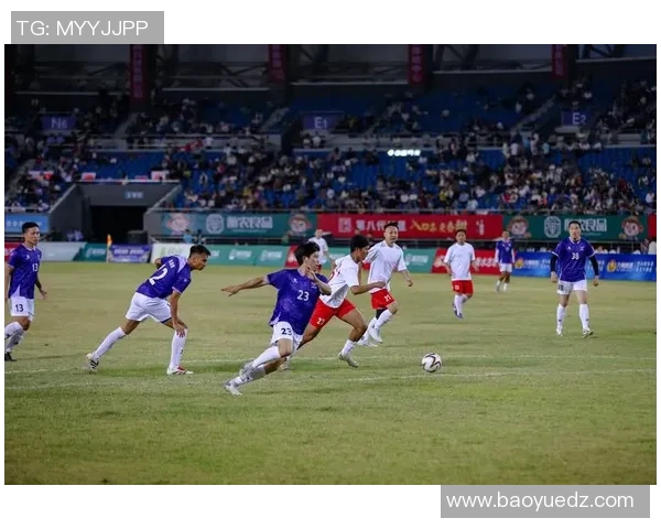 春晚足球盛典齐聚球星激情献演 足球明星跨界亮相点燃新春热潮 春晚足球盛典齐聚球星激情献演 足球明星跨界亮相点燃新春热潮