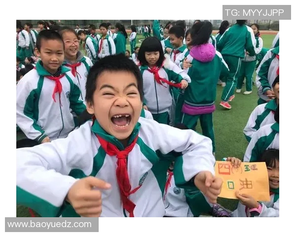 球星卡展聚焦足球魅力探索收藏文化与运动激情结合之旅