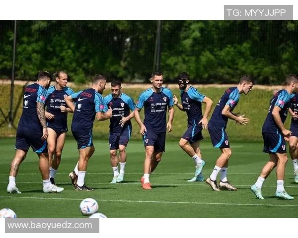 足球BBC组合再度合璧 展现无敌攻防实力助力球队争冠